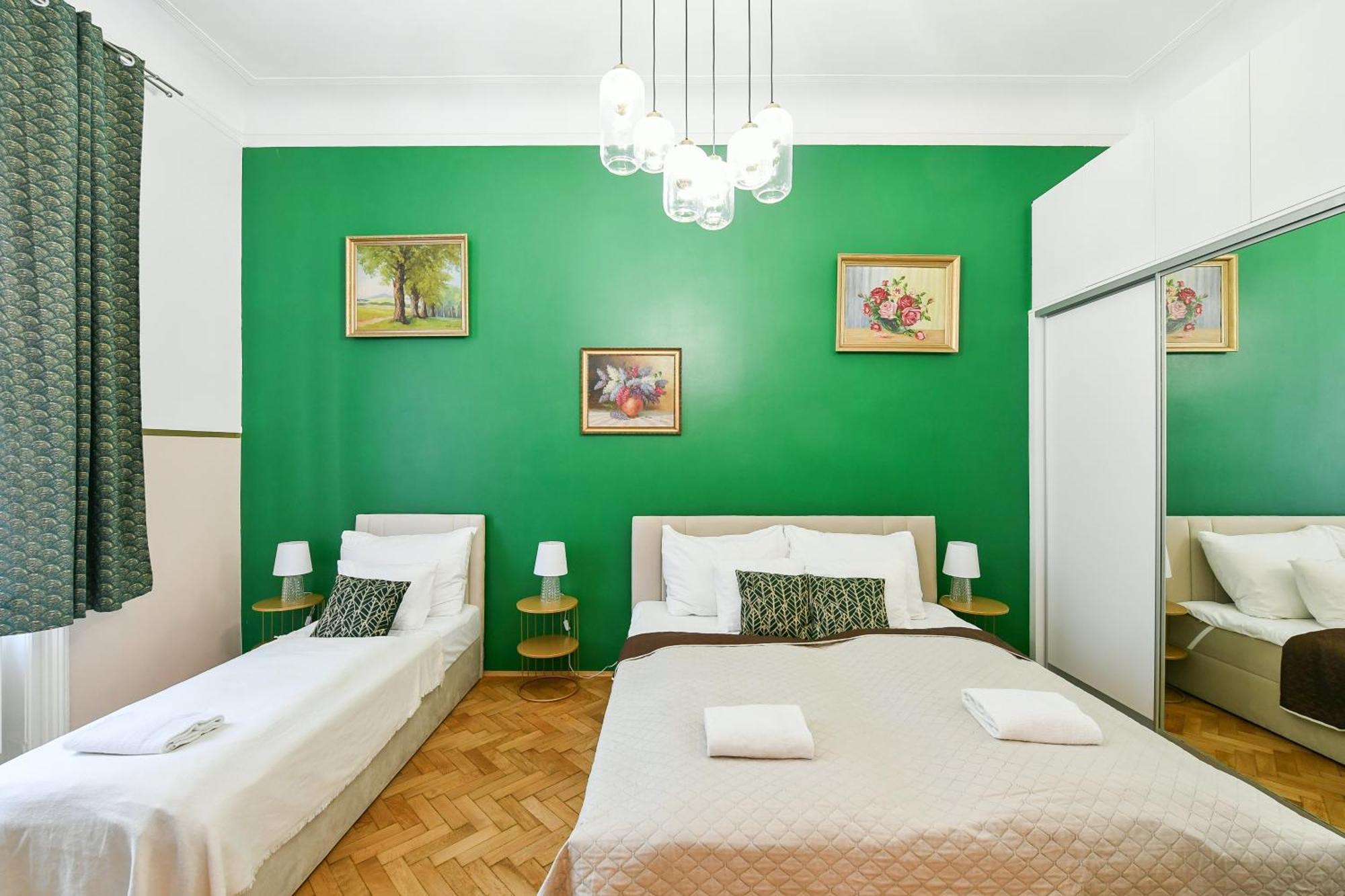 Stunning Charles Bridge Apartment Praha Eksteriør bilde